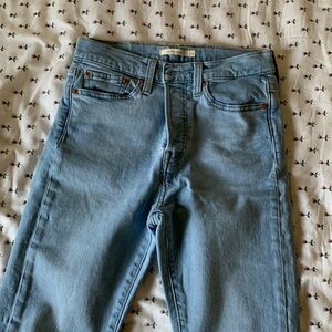 Like new Levi’s jeans